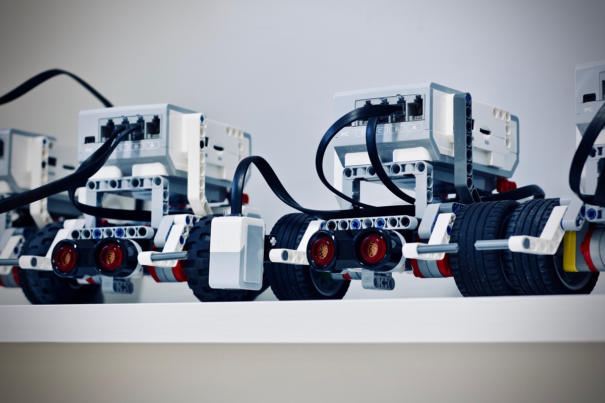Jelleke Vanooteghem 554406 Unsplash robotic
