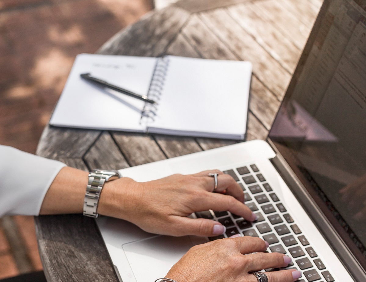 Linkedin Sales Navigator 402853 Unsplash cohortes marketing sales