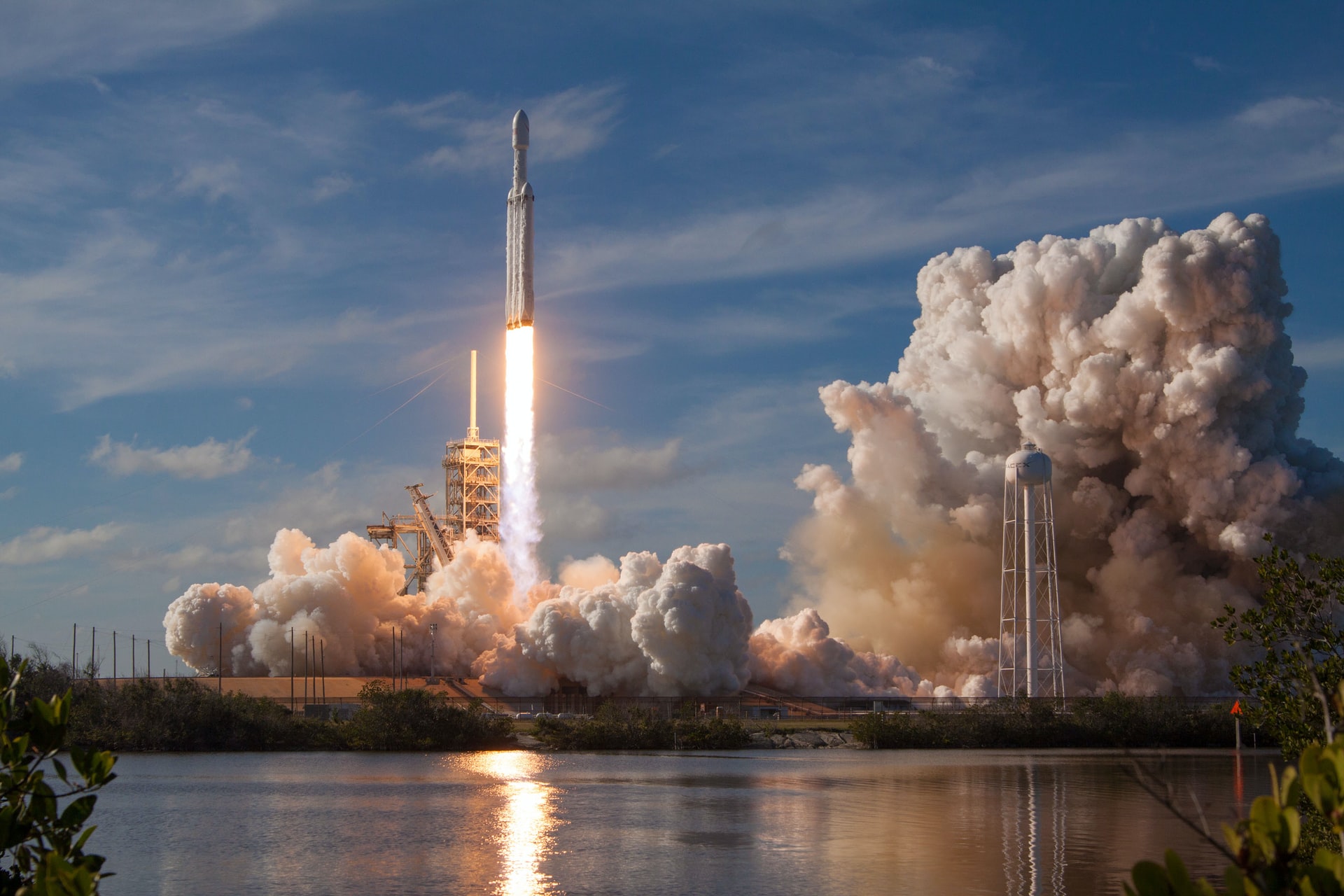 Spacex OHOU 5UVIYQ Unsplash (1)