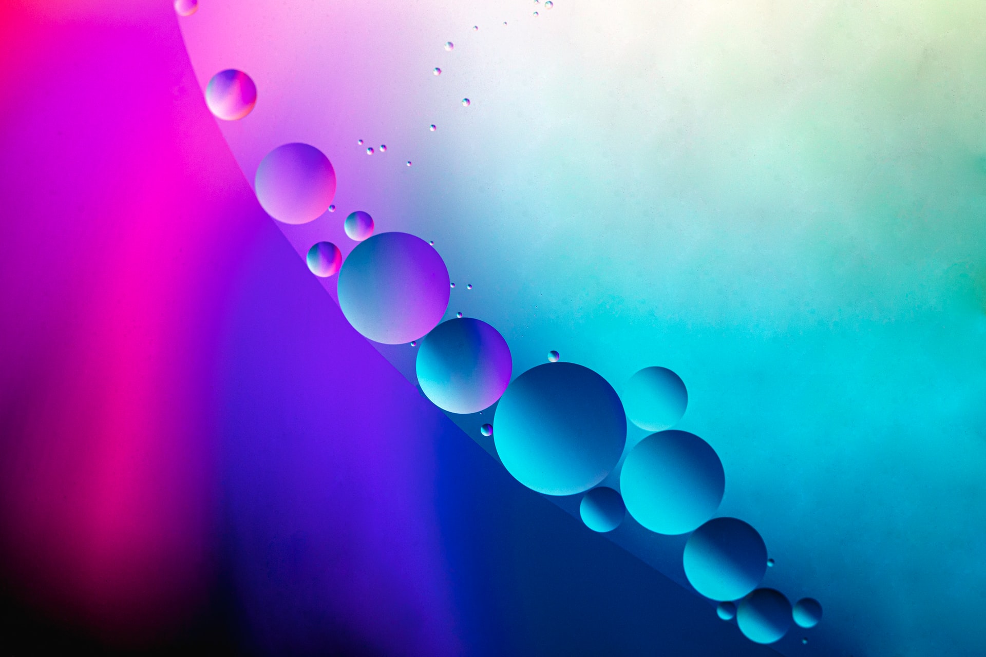 Dustin Humes OGdlcZawKgA Unsplash investissment tech france 2021