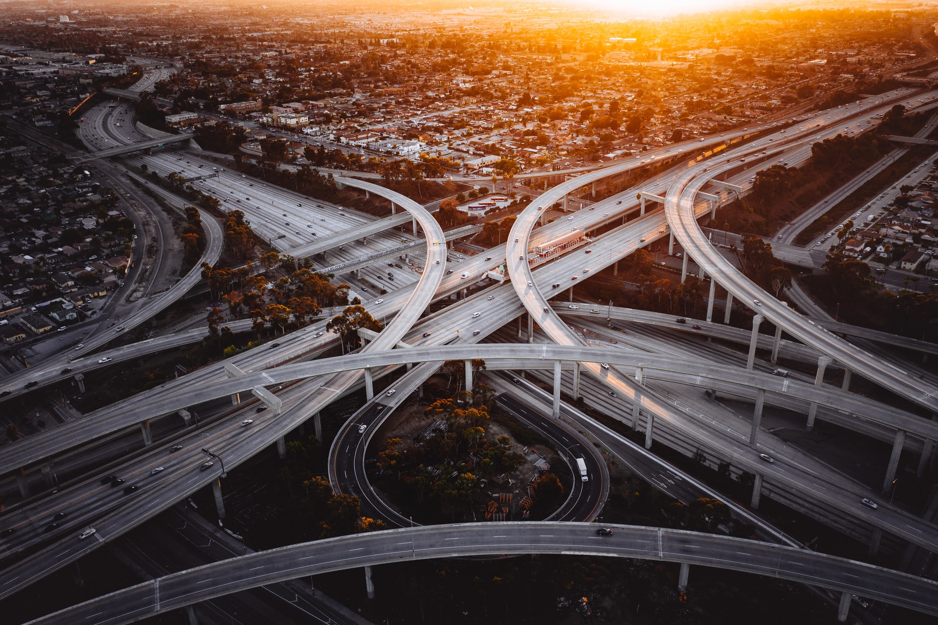 Denys Nevozhai Zeu57mprpaI Unsplash